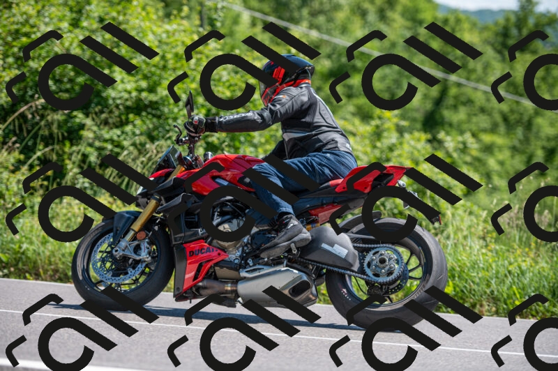 202505241500-M22_6249_m2_