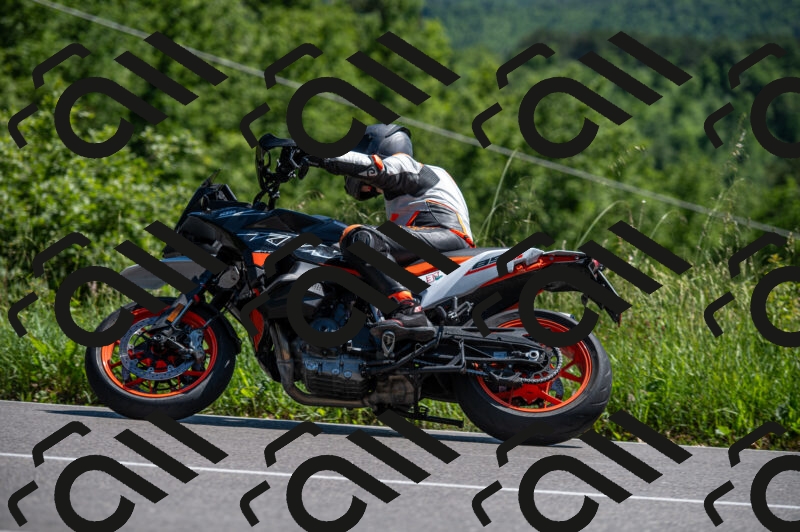 202505241501-M22_6252_m2_