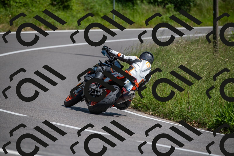 202505241501-M22_6253_m2_