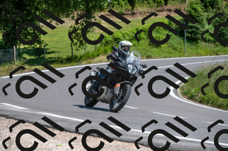 202505241501-M22_6258_m2_