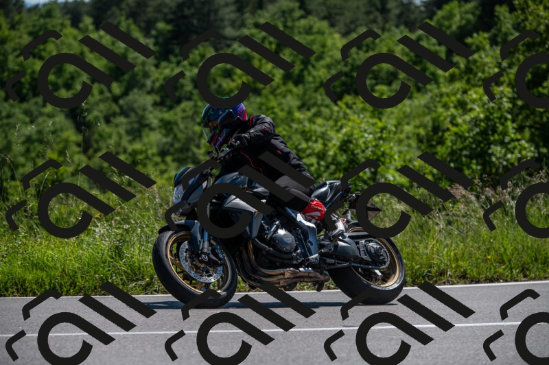 202505241501-M22_6264_m2_