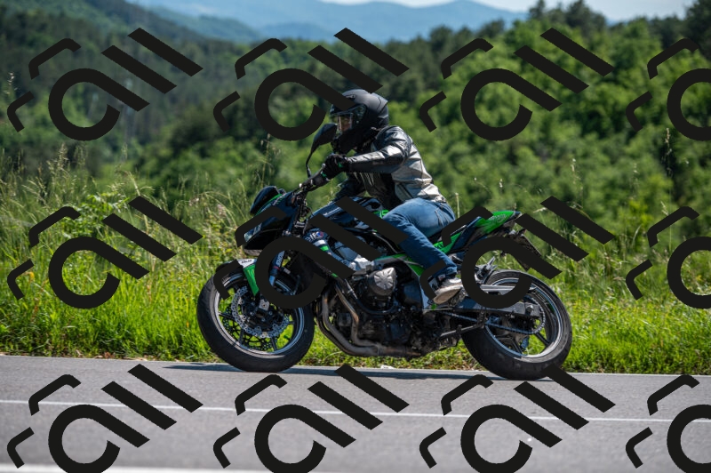 202505241501-M22_6265_m2_