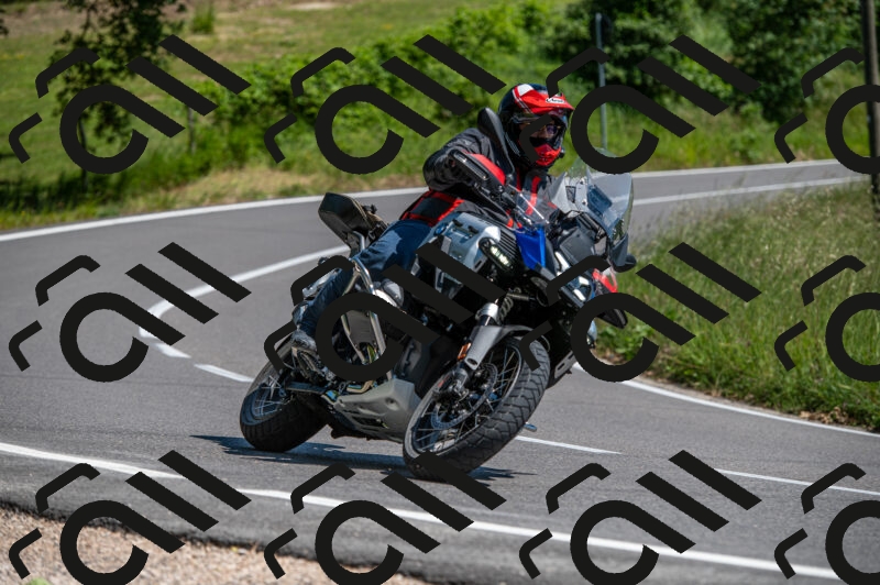 202505241501-M22_6272_m2_