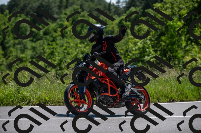 202505241502-M22_6276_m2_