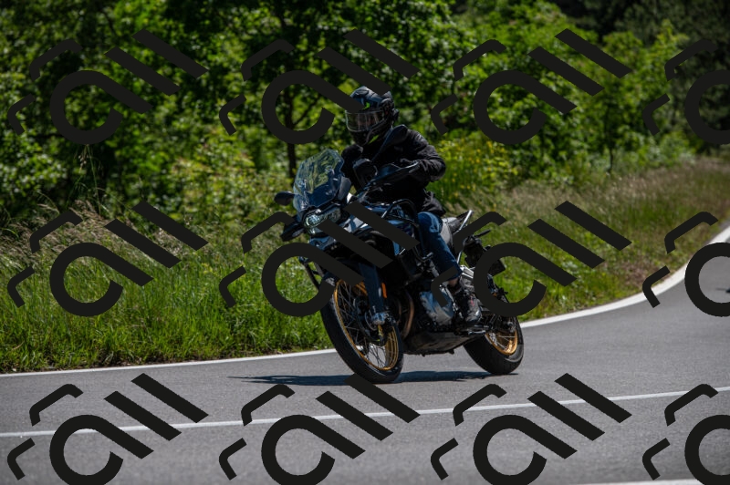 202505241502-M22_6279_m2_