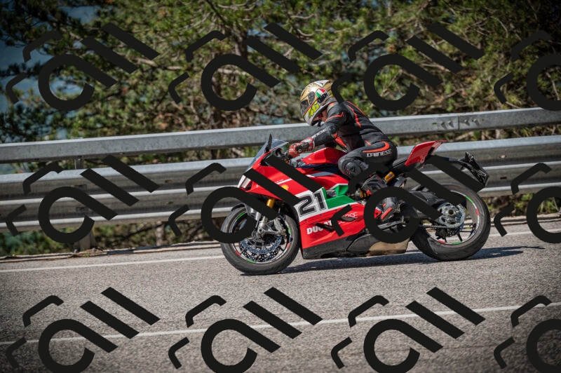 20250525101515-Z62_1924_am_