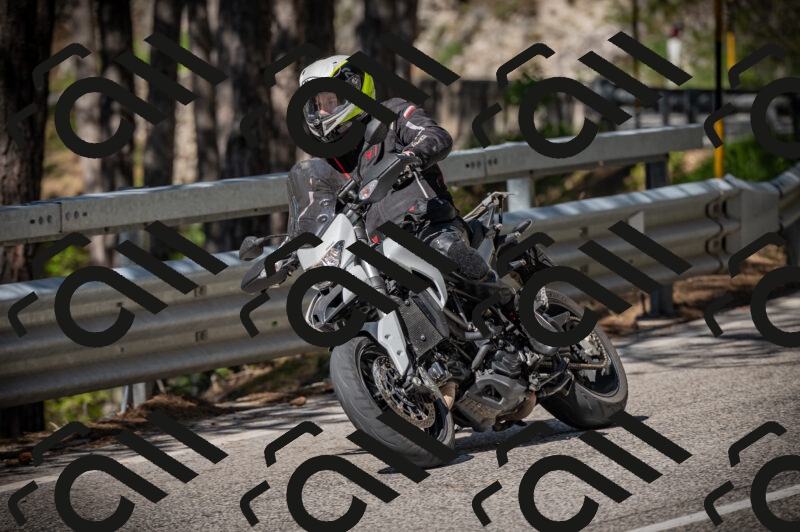 20250525101751-Z62_1950_am_