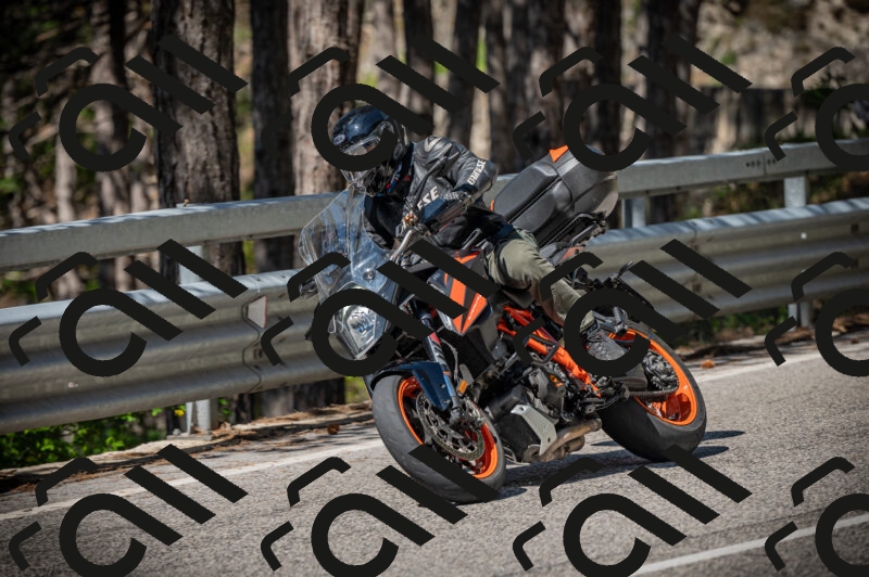 20250525102152-Z62_1972_am_