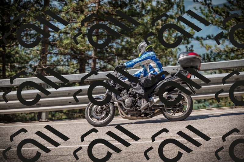 20250525102431-Z62_2000_am_