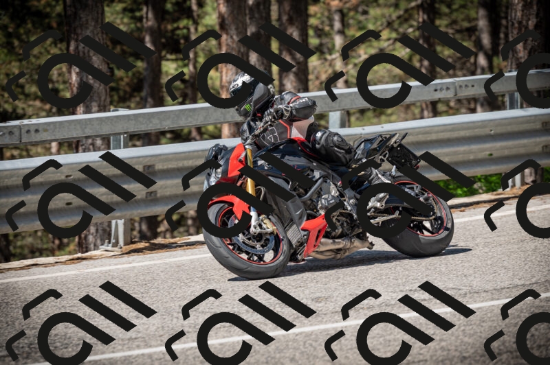 20250525103910-Z62_2076_am_