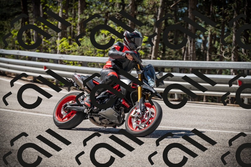 20250525103940-Z62_2086_am_