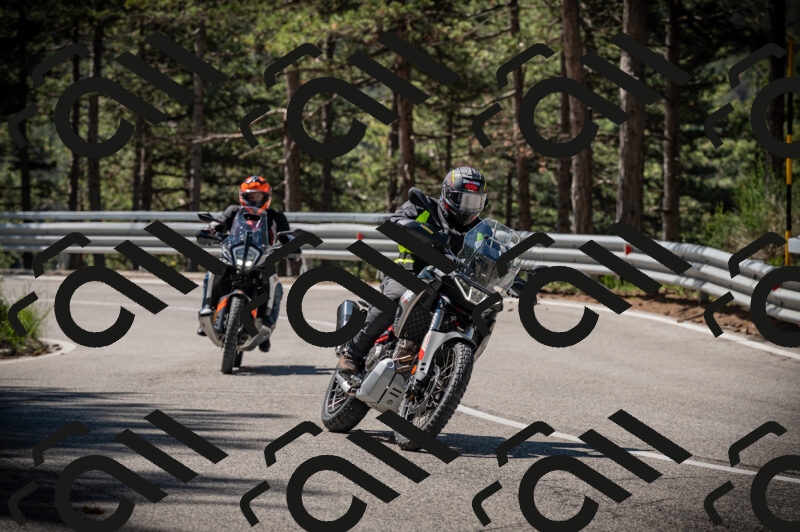 20250525104325-Z62_2137_am_