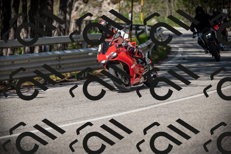 20250525104518-Z62_2147_am_