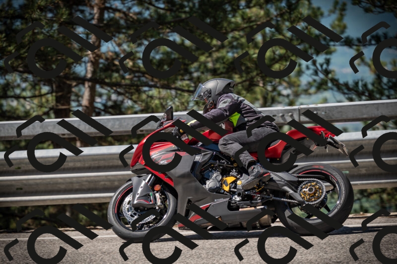 20250525104521-Z62_2154_am_