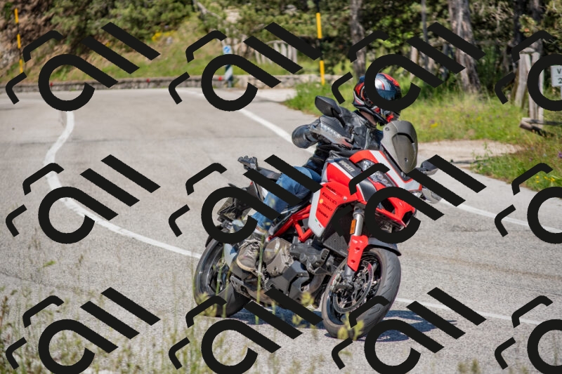 202505251445-DSC_3062_c4_