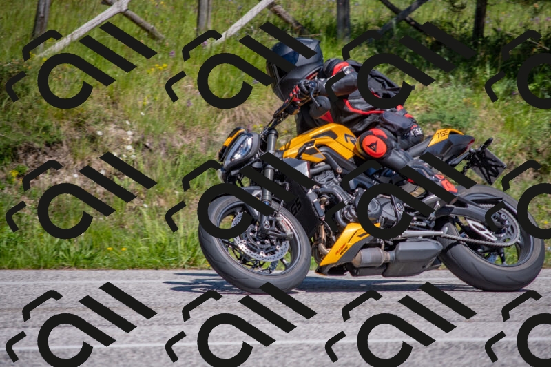 202505251504-DSC_3226_c4_