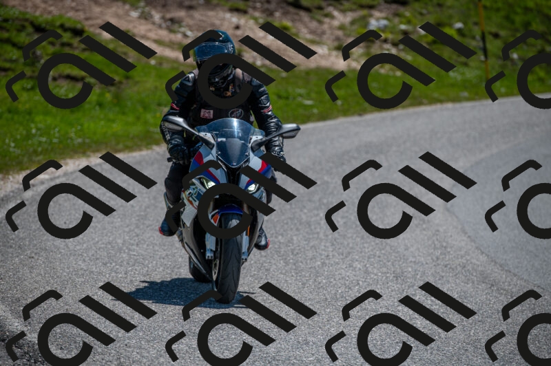 202505251202-M22_6880_m2_