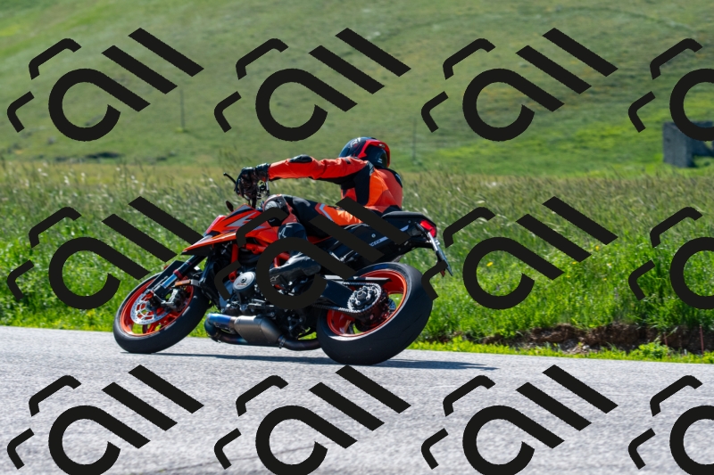 20250525101243-R01_6878_r1