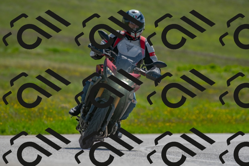 20250525103704-R01_7030_r1