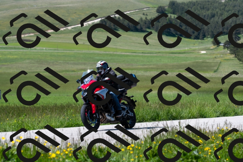 20250525104339-R01_7069_r1