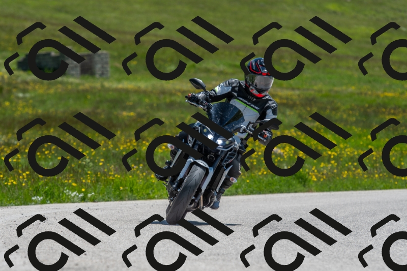 20250525120125-R01_8012_r1