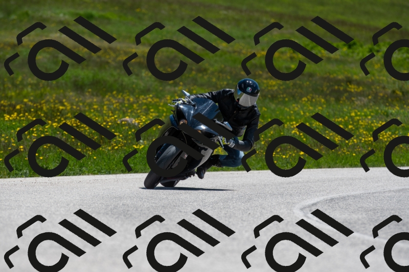 20250525120137-R01_8016_r1