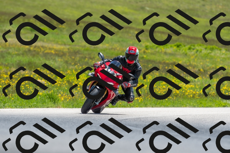 20250525120443-R01_8065_r1