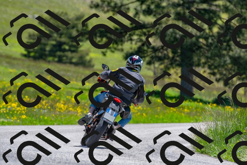 20250525130101-R01_8796_r1