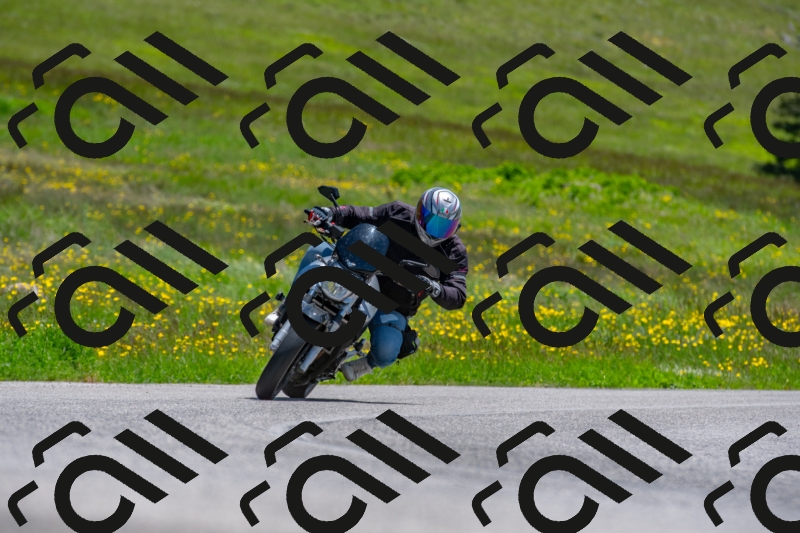 20250525130125-R01_8807_r1