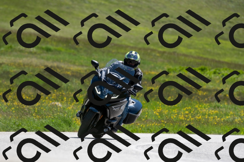 20250525113933-R01_7701_r1