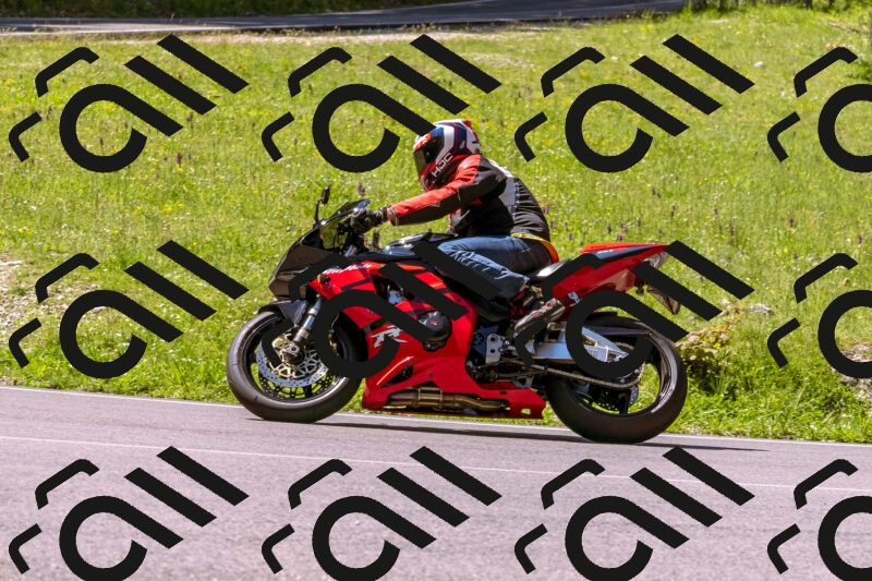 202505251021-_DSC5381_d1_