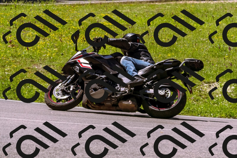 202505251028-_DSC5405_d1_