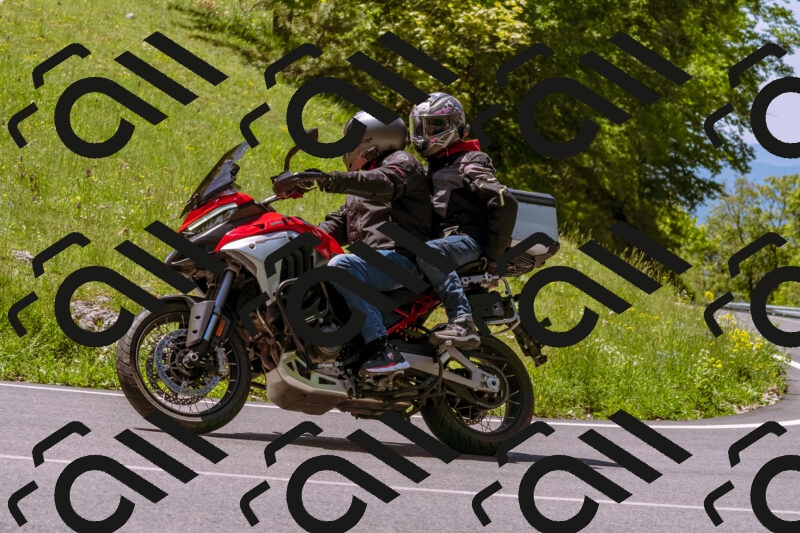 202505251047-_DSC5521_d1_