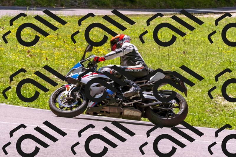 202505251057-_DSC5558_d1_