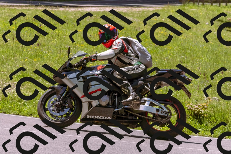 202505251057-_DSC5562_d1_