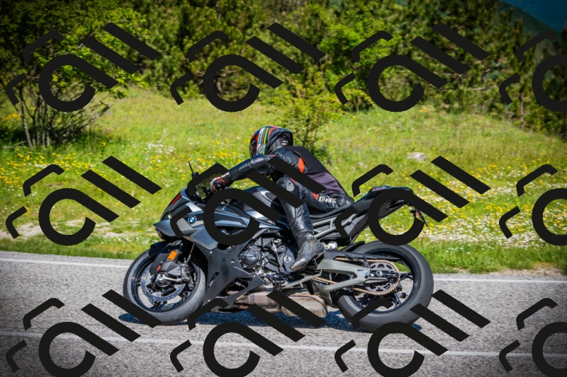 202505251042-DSC07038_c1_