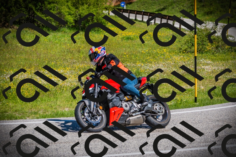 202505251054-DSC07196_c1_