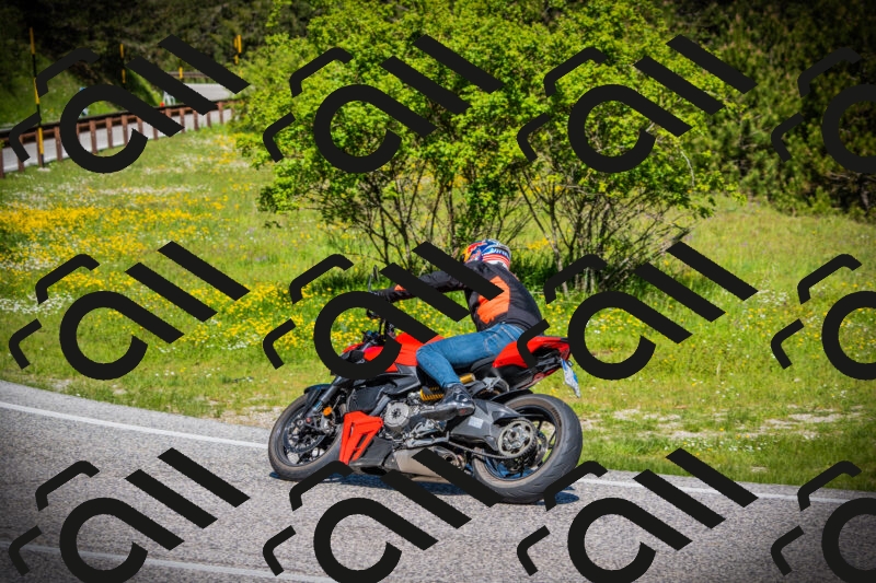 202505251054-DSC07198_c1_