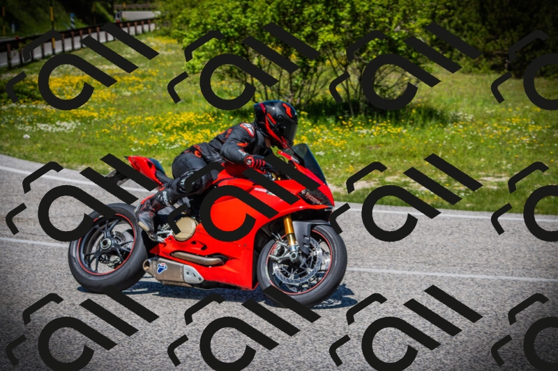 202505251202-DSC09024_c1_