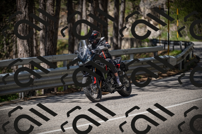 20250531111234-DSC_3470_am_