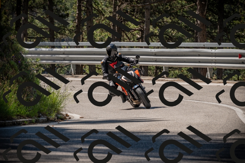 20250601102119-Z62_4283_am_