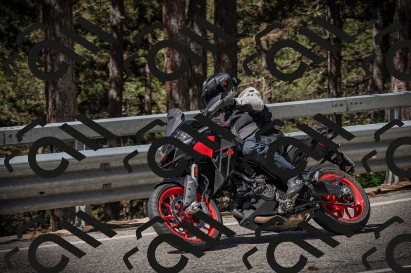 20250601104644-Z62_4496_am_