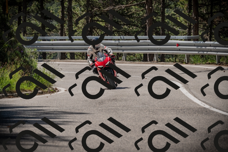 20250601105227-Z62_4577_am_