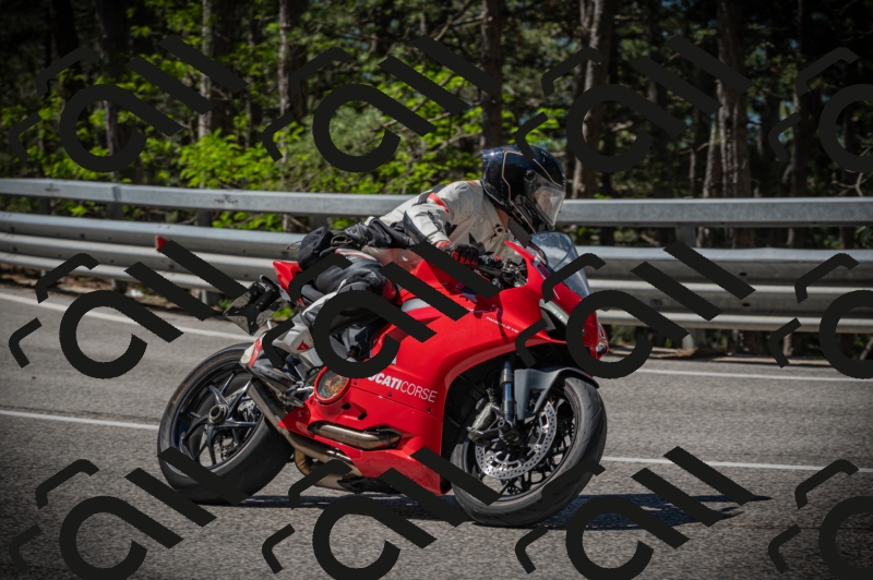 20250601105229-Z62_4579_am_