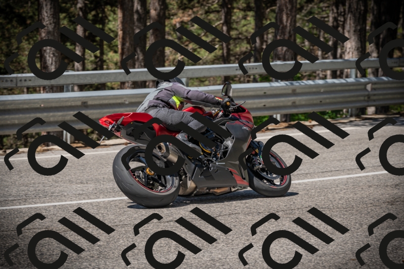 20250601110914-Z62_4884_am_