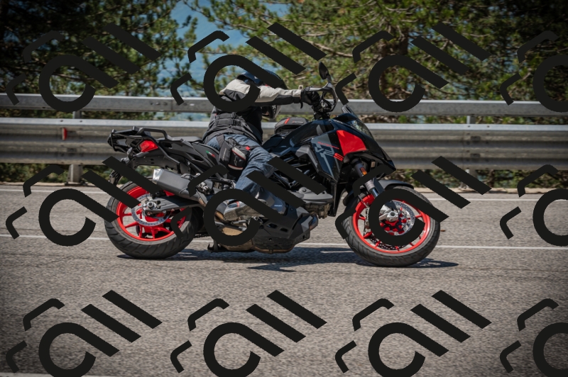 20250601113209-Z62_5215_am_