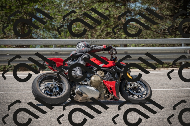 20250601123012-_Z626261_am_