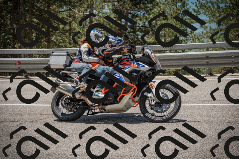 20250601123426-_Z626358_am_