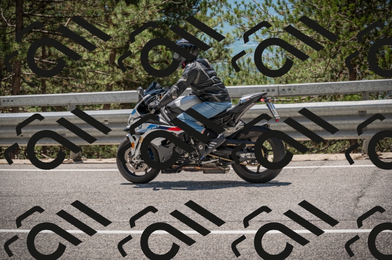 20250601123601-_Z626400_am_