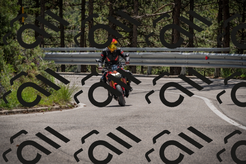 20250601123822-_Z626427_am_